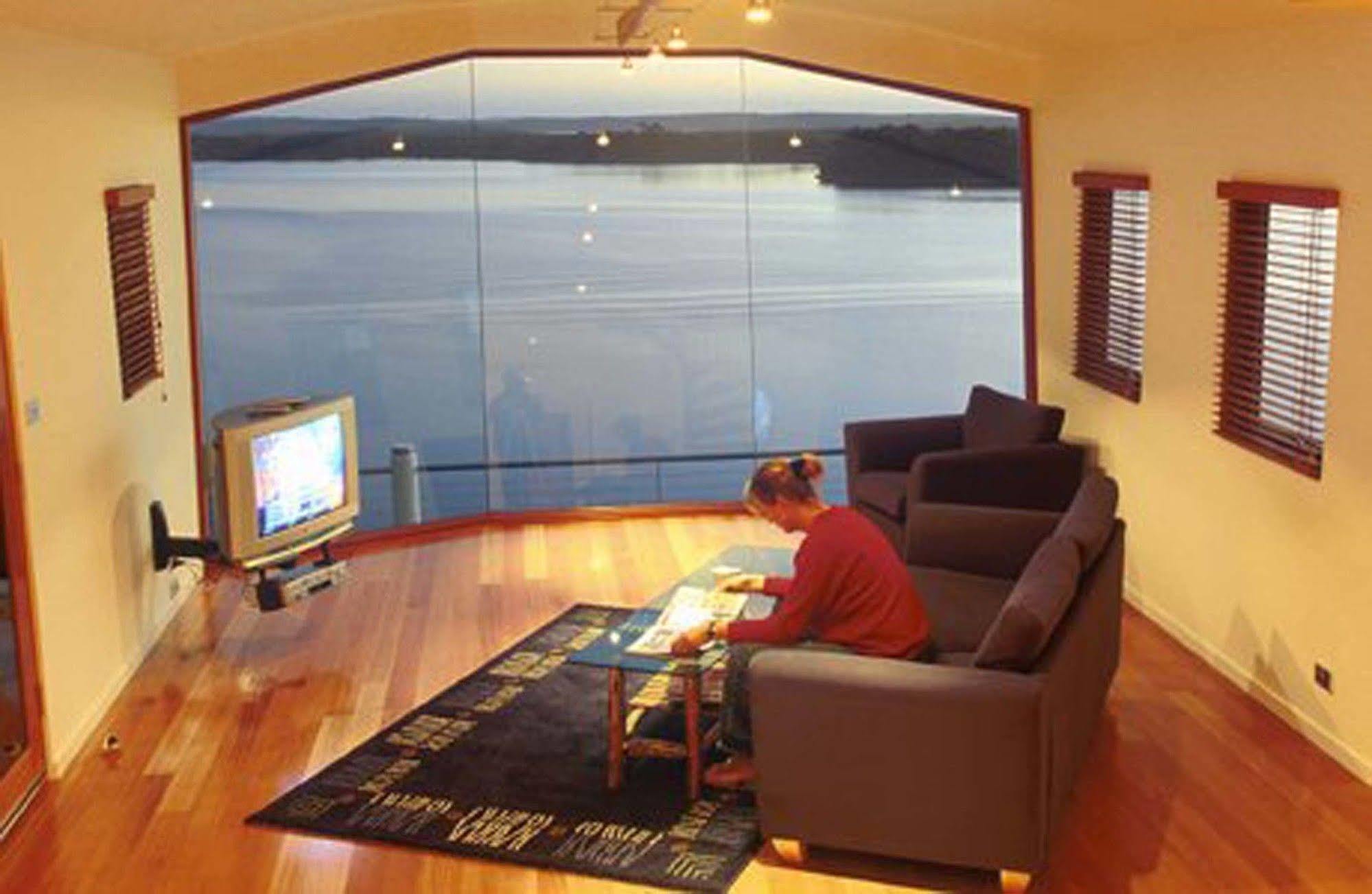 Wheelhouse Apartments Strahan Kültér fotó